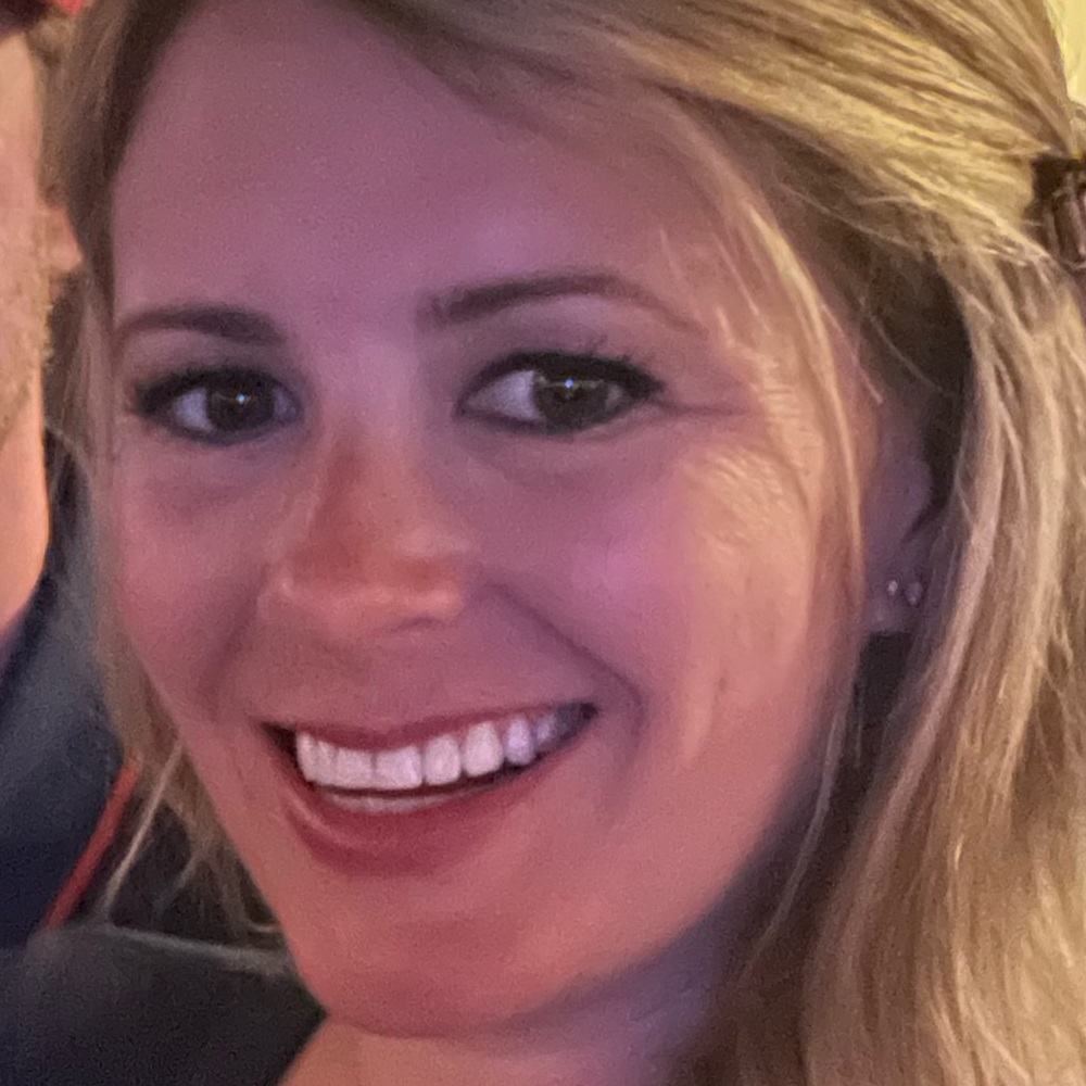 Meet your Posher, Kelli